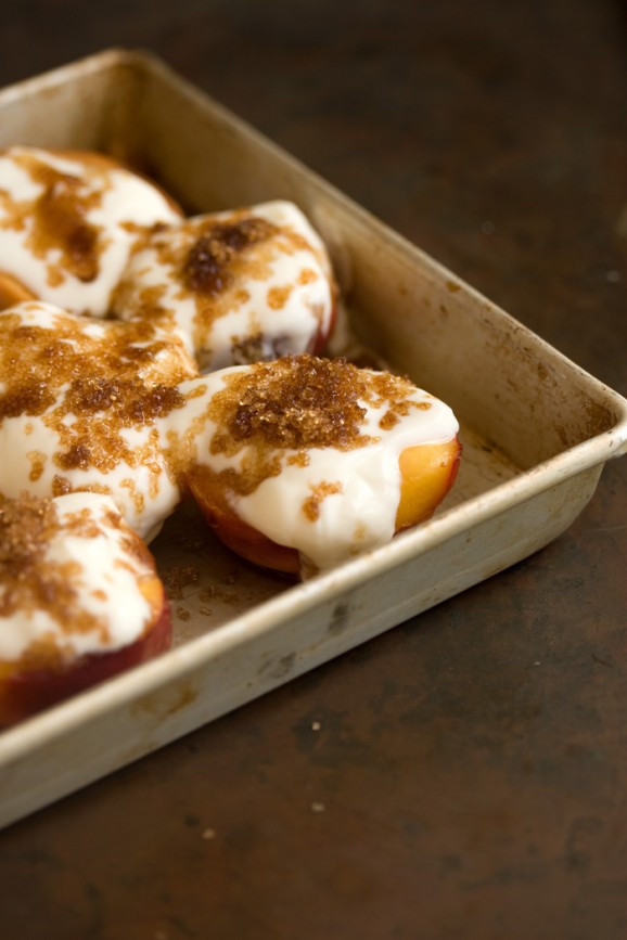 Easy baked peaches with yoghurt and Amaretto recipe