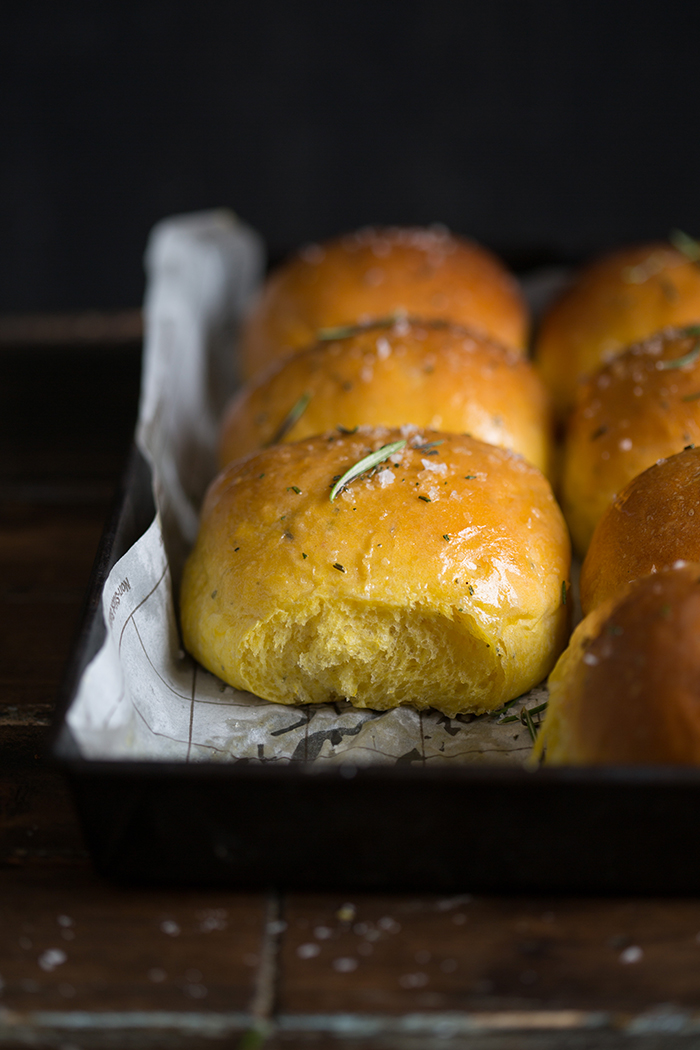 Easy pumpkin rolls with rosemary and sea salt