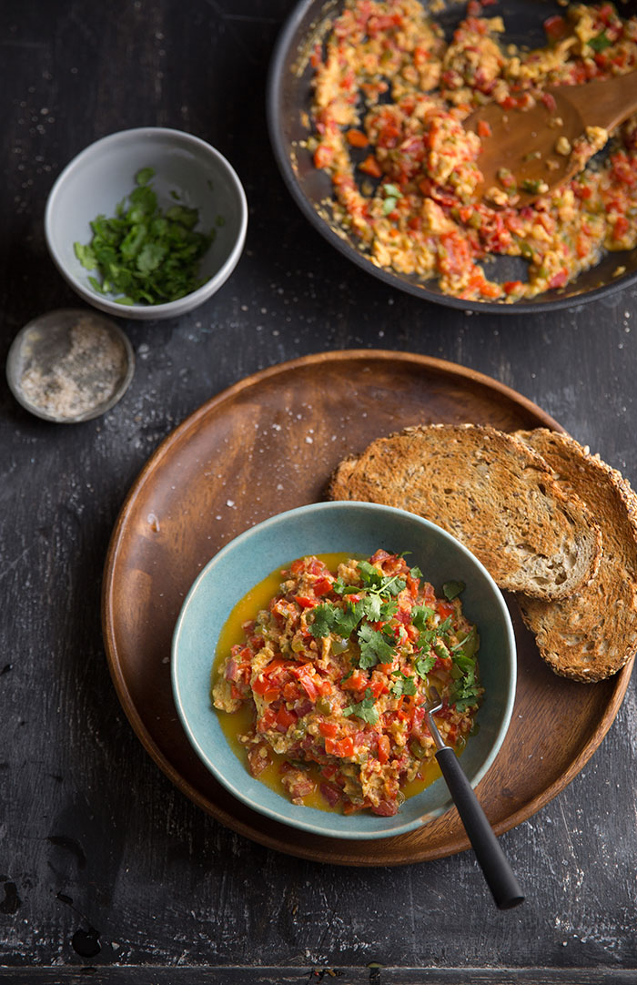 how to make menemen the most delicious turkish scrambled eggs