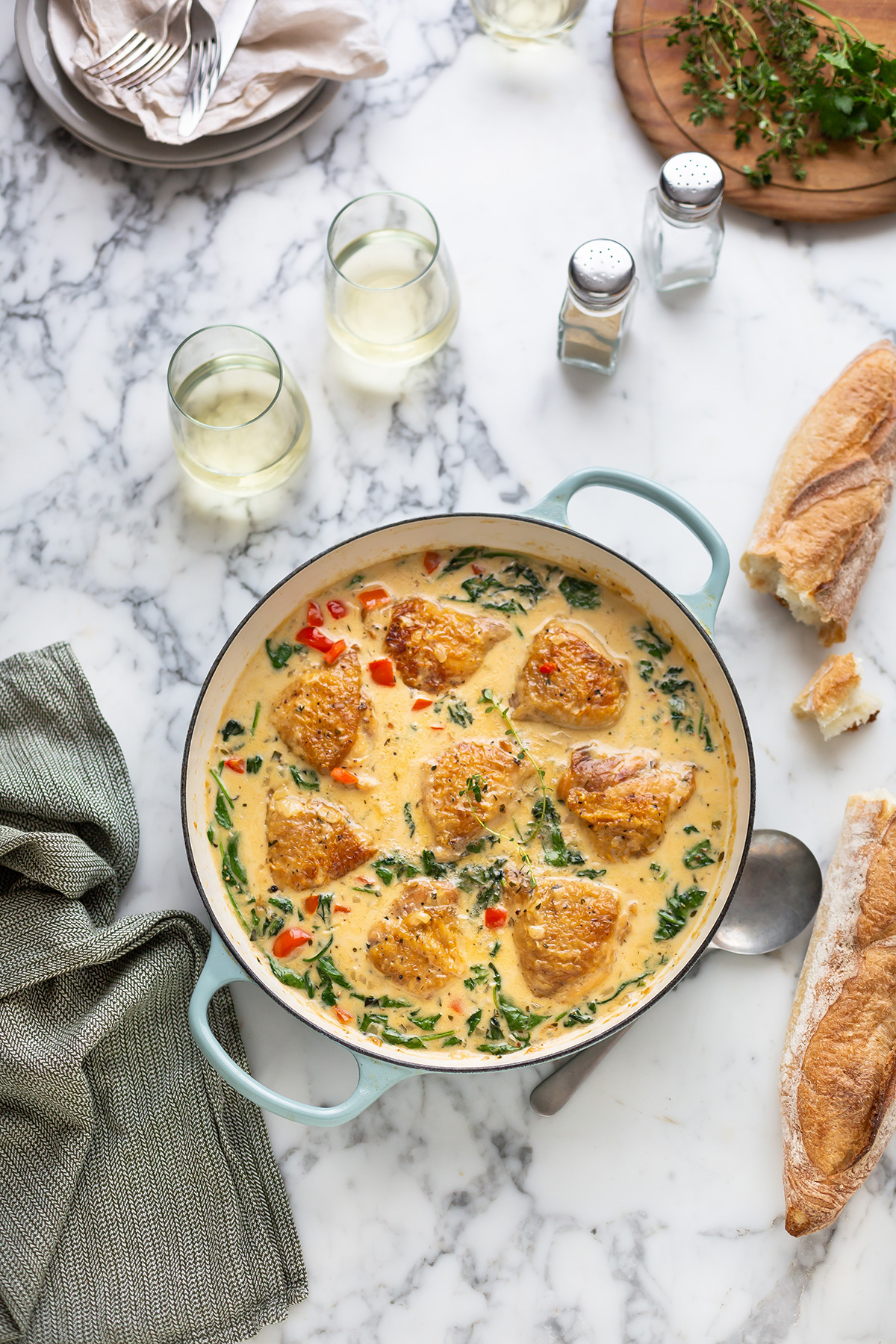 Creamy chicken with red pepper & spinach