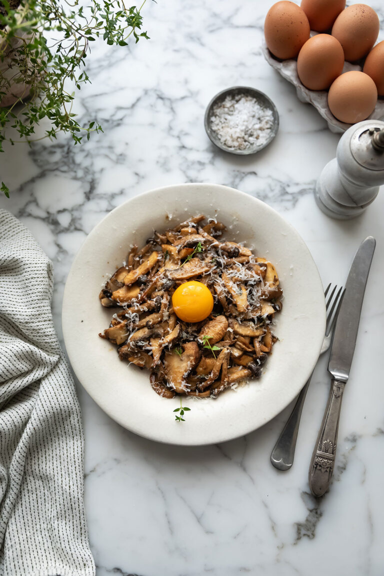 A recipe for the best Pan-fried mushrooms with miso and egg yolk