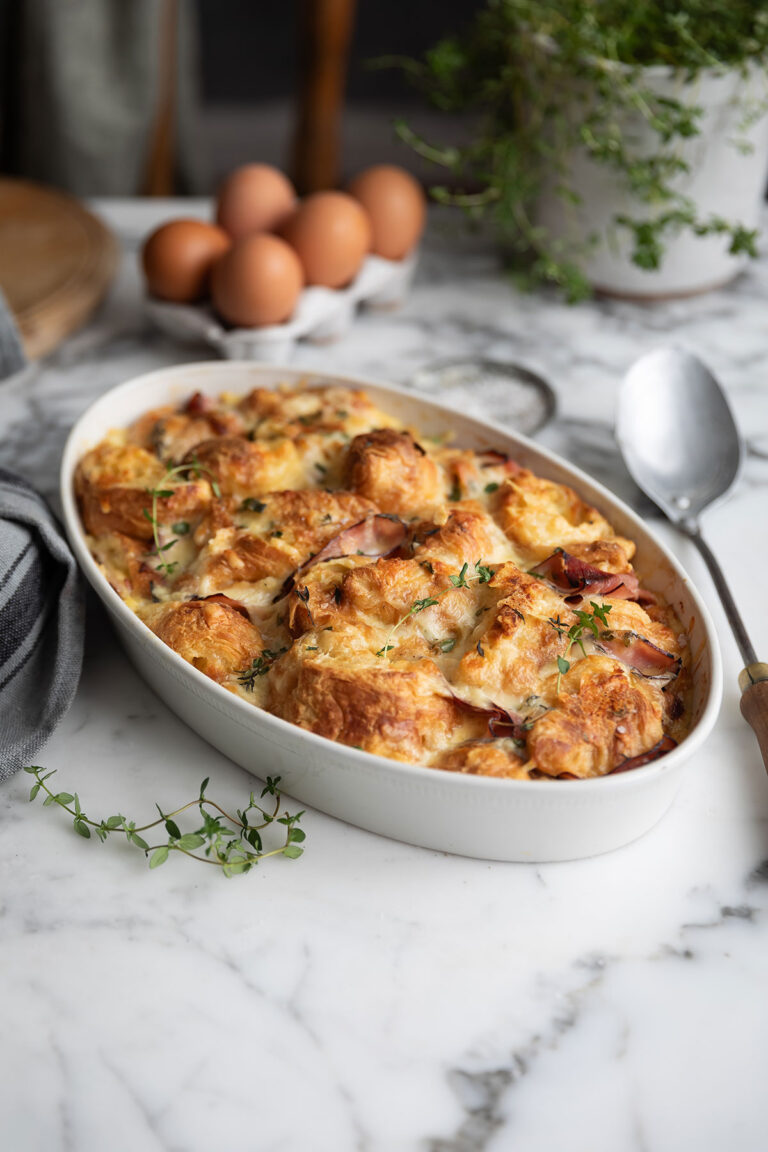 Easy Ham & Cheese Croissant Bake out the oven