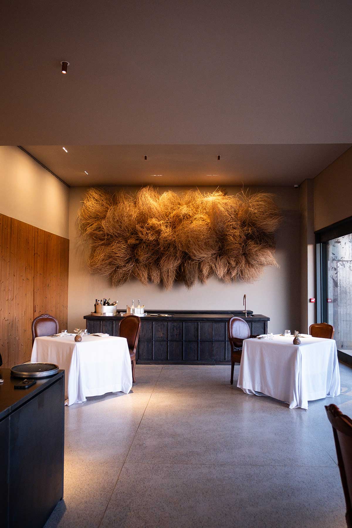 Boscia installation • Drizzle and Dip A wall installation of local grass at Boscia